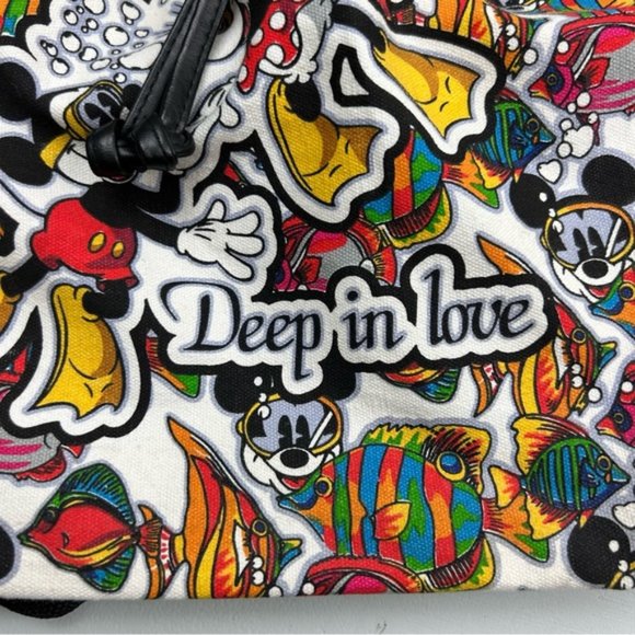 Disney Mickey & Minnie deep in love backpack main image 15